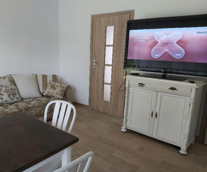 Willa Wieniotowo Apartamenty Przy Lesie I Plazy Ap Am Wald Und Strand Ustronie Morskie Bagian luar foto